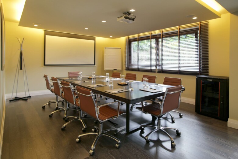 The Y Hotel - Meeting Room